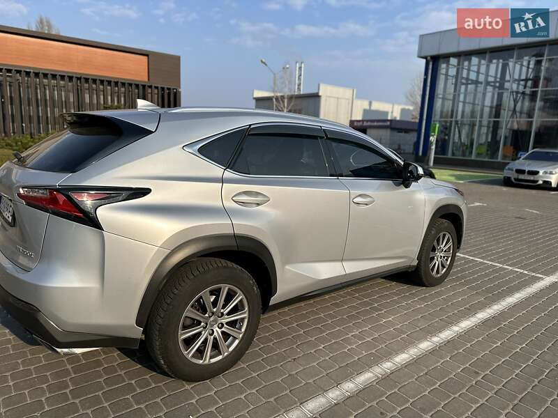 Внедорожник / Кроссовер Lexus NX 2016 в Черкассах