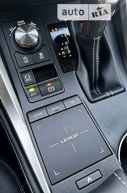 Внедорожник / Кроссовер Lexus NX 2021 в 