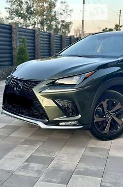 Внедорожник / Кроссовер Lexus NX 2021 в 