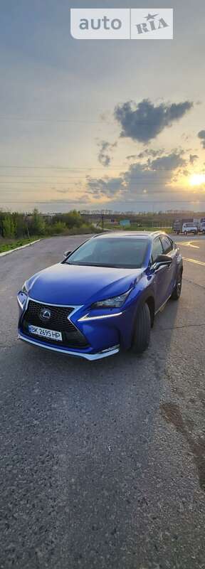 Позашляховик / Кросовер Lexus NX 2016 в Рівному