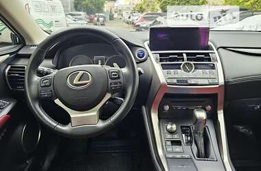 Внедорожник / Кроссовер Lexus NX 2020 в 