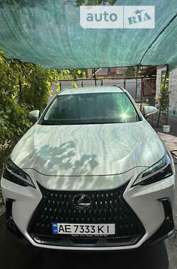 Lexus NX 2022