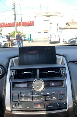 Позашляховик / Кросовер Lexus NX 2017 в Харкові