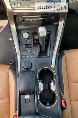 Позашляховик / Кросовер Lexus NX 2017 в Харкові