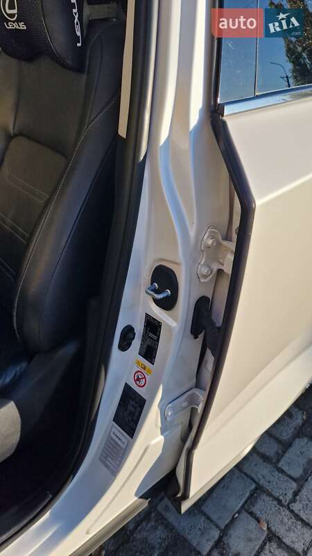 Позашляховик / Кросовер Lexus NX 2014 в Дніпрі