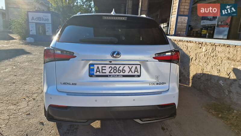 Позашляховик / Кросовер Lexus NX 2014 в Дніпрі