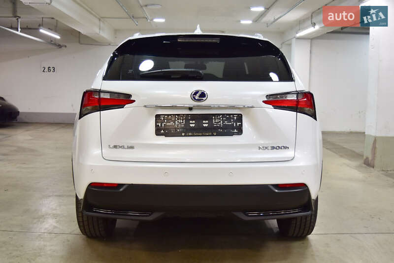 Внедорожник / Кроссовер Lexus NX 2016 в Луцке