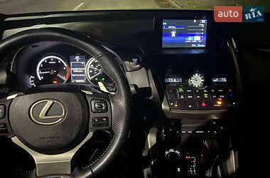 Внедорожник / Кроссовер Lexus NX 2015 в 