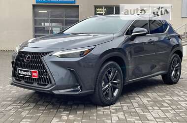 Lexus NX 2022