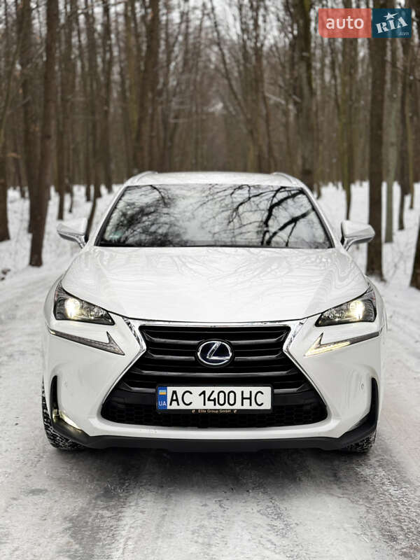 Внедорожник / Кроссовер Lexus NX 2016 в Луцке
