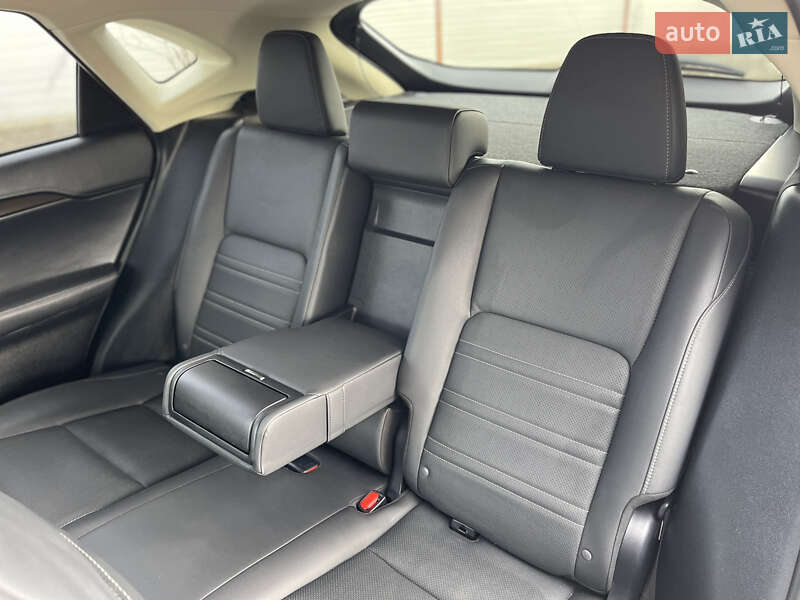 Позашляховик / Кросовер Lexus NX 2018 в Вінниці
