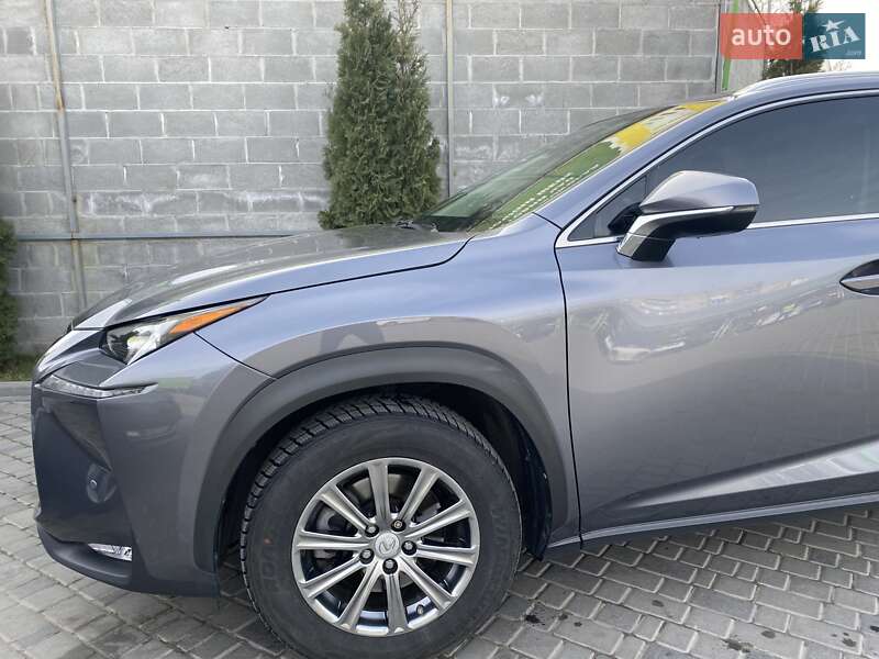 Позашляховик / Кросовер Lexus NX 2017 в Кропивницькому