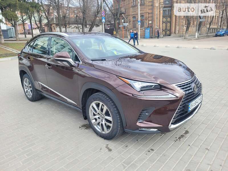 Внедорожник / Кроссовер Lexus NX 2017 в Кропивницком
