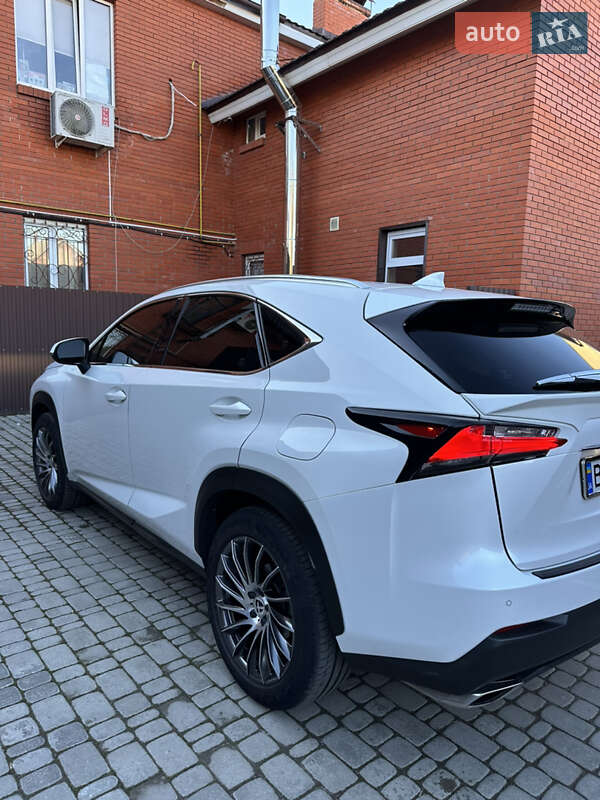 Позашляховик / Кросовер Lexus NX 2016 в Шепетівці