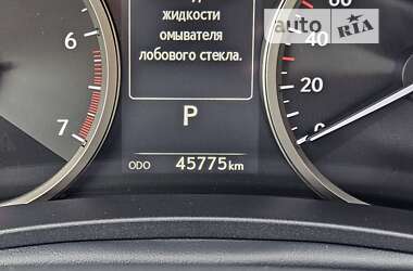 Позашляховик / Кросовер Lexus NX 2017 в Києві