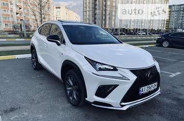 Lexus NX 2020