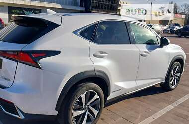 Lexus NX 2020