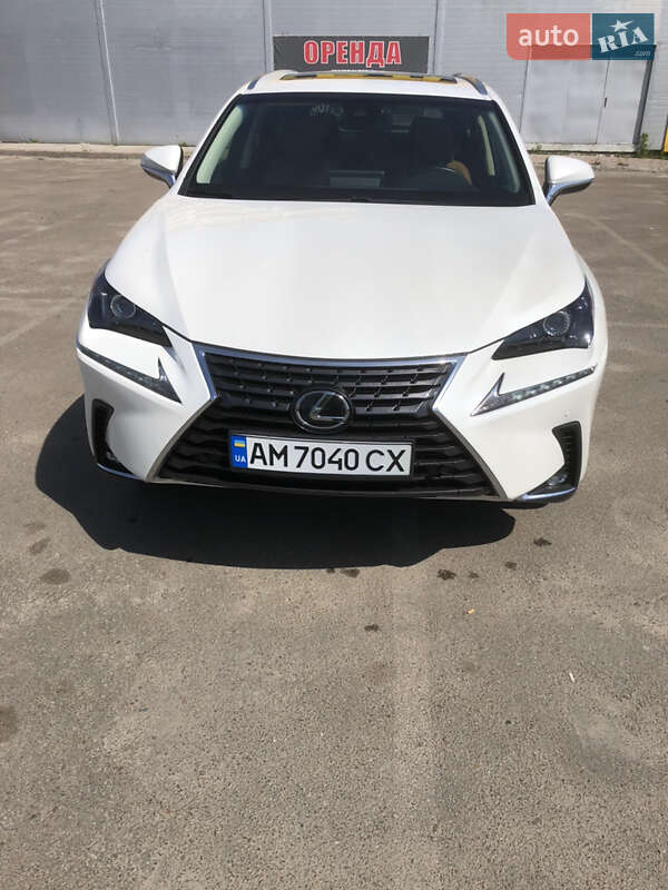 Lexus NX 2019