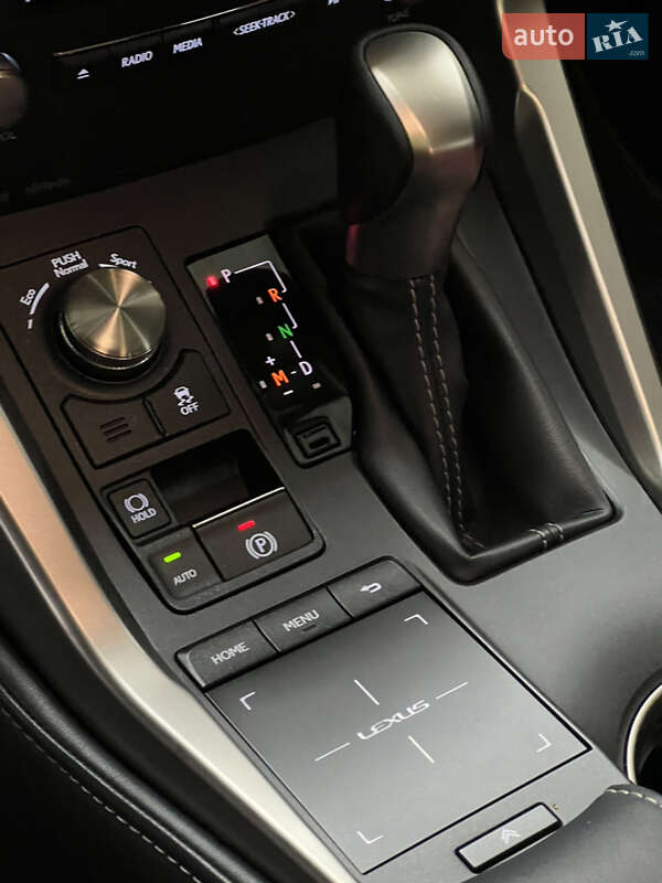 Внедорожник / Кроссовер Lexus NX 2019 в Одессе
