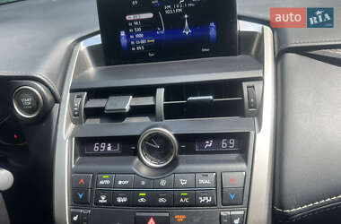 Внедорожник / Кроссовер Lexus NX 2015 в 