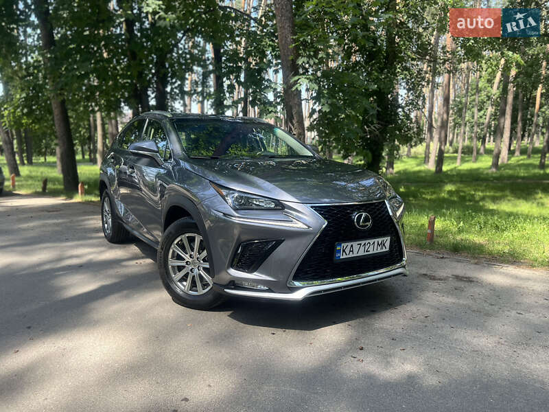 Позашляховик / Кросовер Lexus NX 2015 в Києві