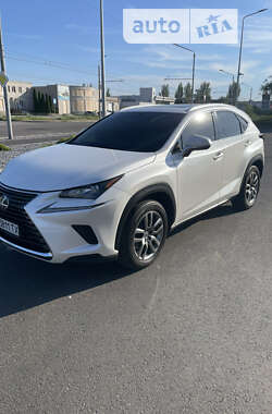 Позашляховик / Кросовер Lexus NX 2016 в Дніпрі