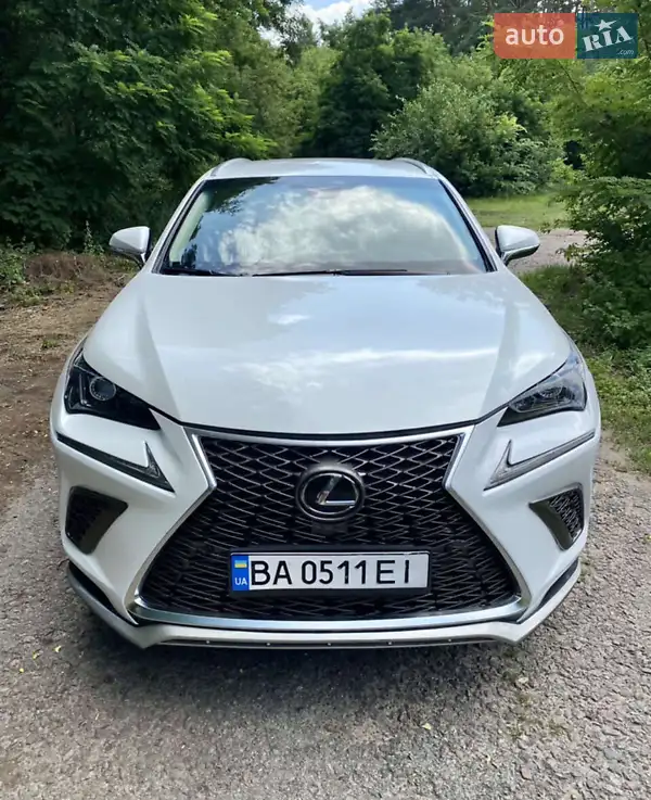 Lexus NX 2019