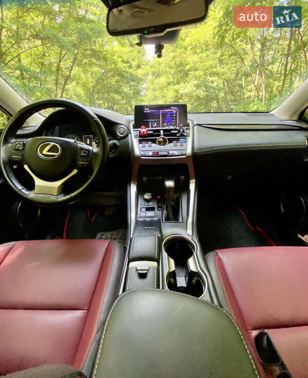 Позашляховик / Кросовер Lexus NX 2019 в Олександрії