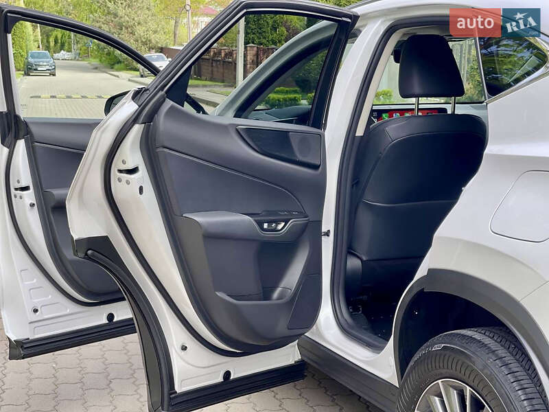 Внедорожник / Кроссовер Lexus NX 2023 в Львове