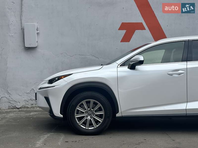 Внедорожник / Кроссовер Lexus NX 2019 в Одессе