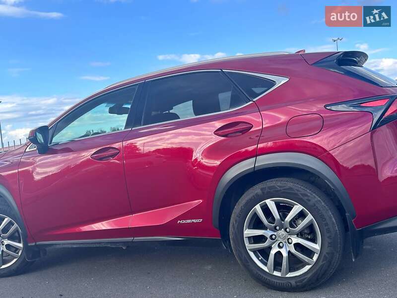 Внедорожник / Кроссовер Lexus NX 2014 в Львове