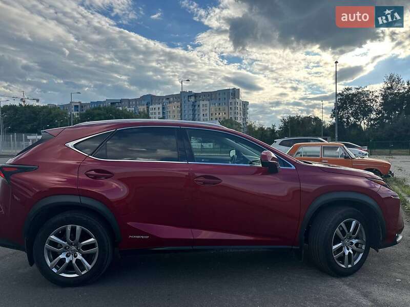 Внедорожник / Кроссовер Lexus NX 2014 в Львове