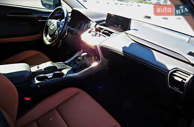 Внедорожник / Кроссовер Lexus NX 2019 в 