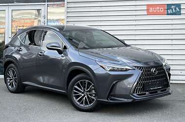 Lexus NX 2023