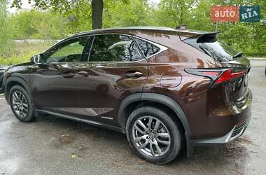 Внедорожник / Кроссовер Lexus NX 2018 в 