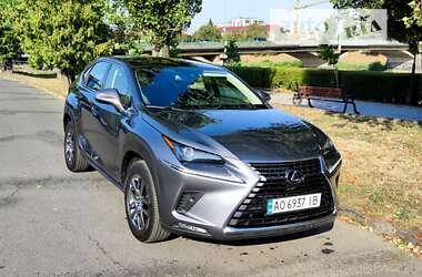 Позашляховик / Кросовер Lexus NX 2019 в Ужгороді