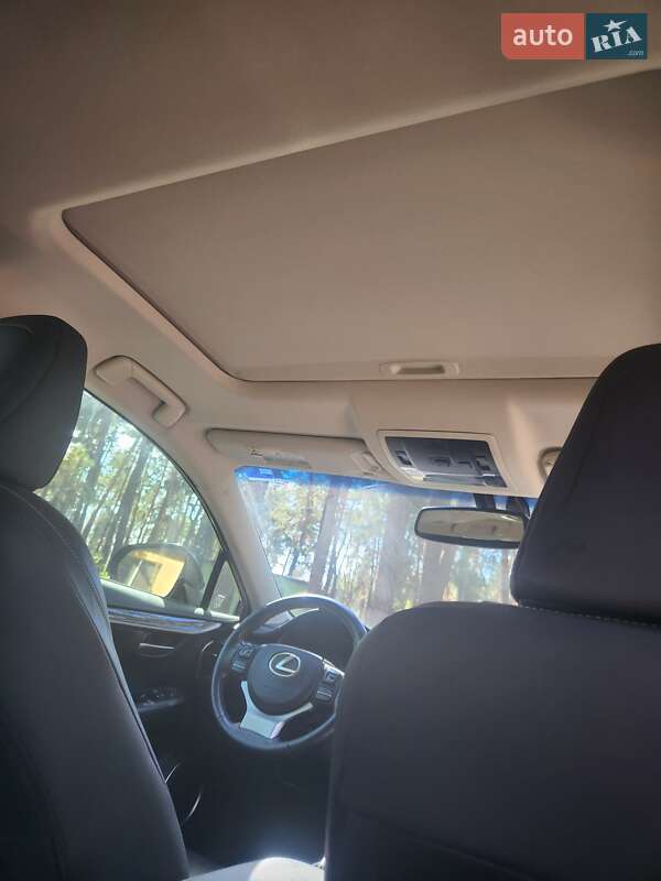 Позашляховик / Кросовер Lexus NX 2015 в Чернігові