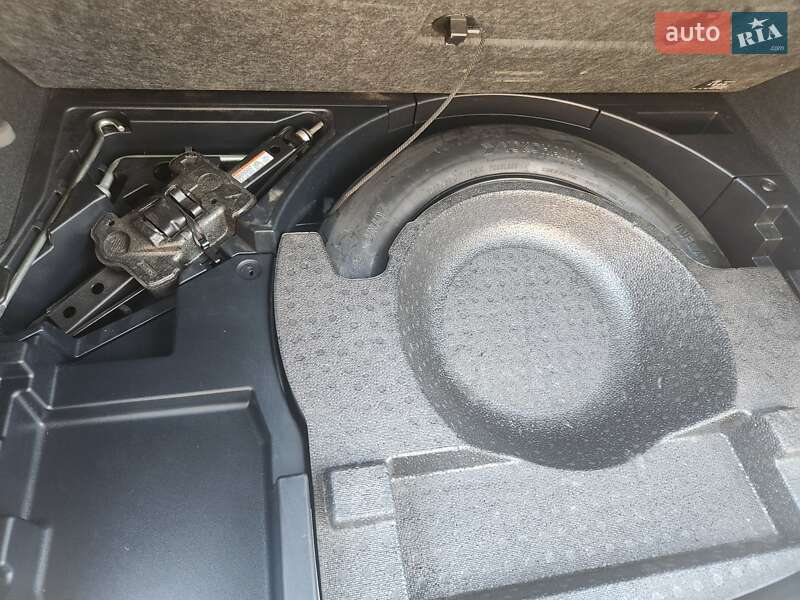 Позашляховик / Кросовер Lexus NX 2015 в Чернігові