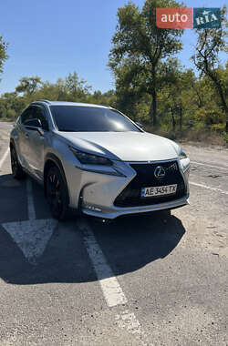 Внедорожник / Кроссовер Lexus NX 2015 в 