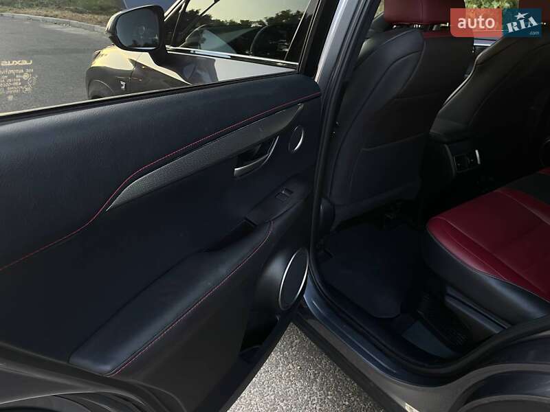 Внедорожник / Кроссовер Lexus NX 2017 в Киеве