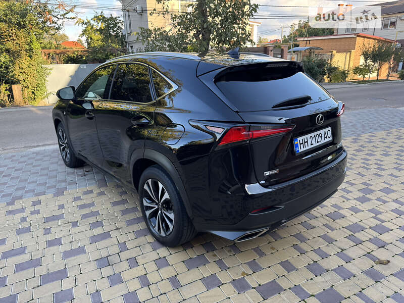 Внедорожник / Кроссовер Lexus NX 2017 в Одессе