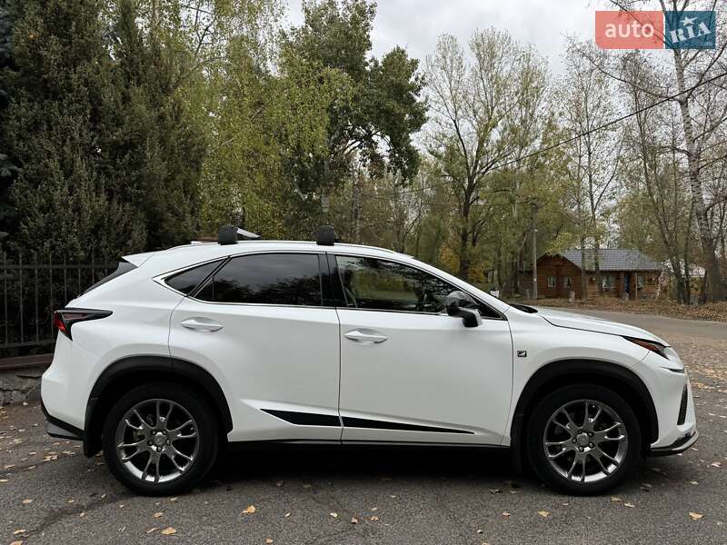 Позашляховик / Кросовер Lexus NX 2019 в Полтаві