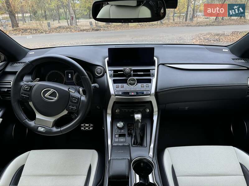 Позашляховик / Кросовер Lexus NX 2019 в Полтаві