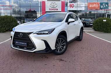 Lexus NX 2023