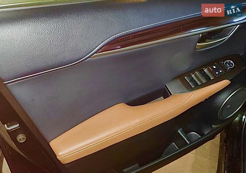 Позашляховик / Кросовер Lexus NX 2015 в Вінниці