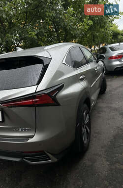 Внедорожник / Кроссовер Lexus NX 2021 в 