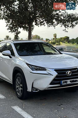Внедорожник / Кроссовер Lexus NX 2016 в 