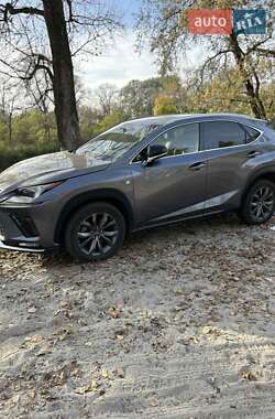 Позашляховик / Кросовер Lexus NX 2018 в Полтаві