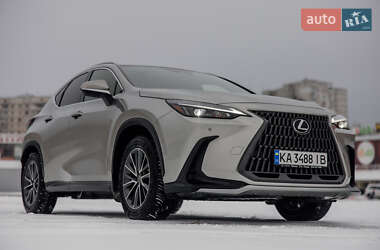 Lexus NX 2022