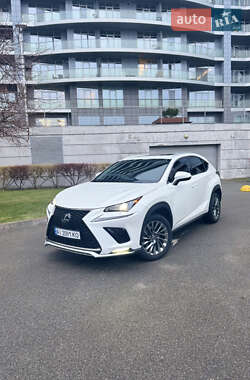 Lexus NX 2018